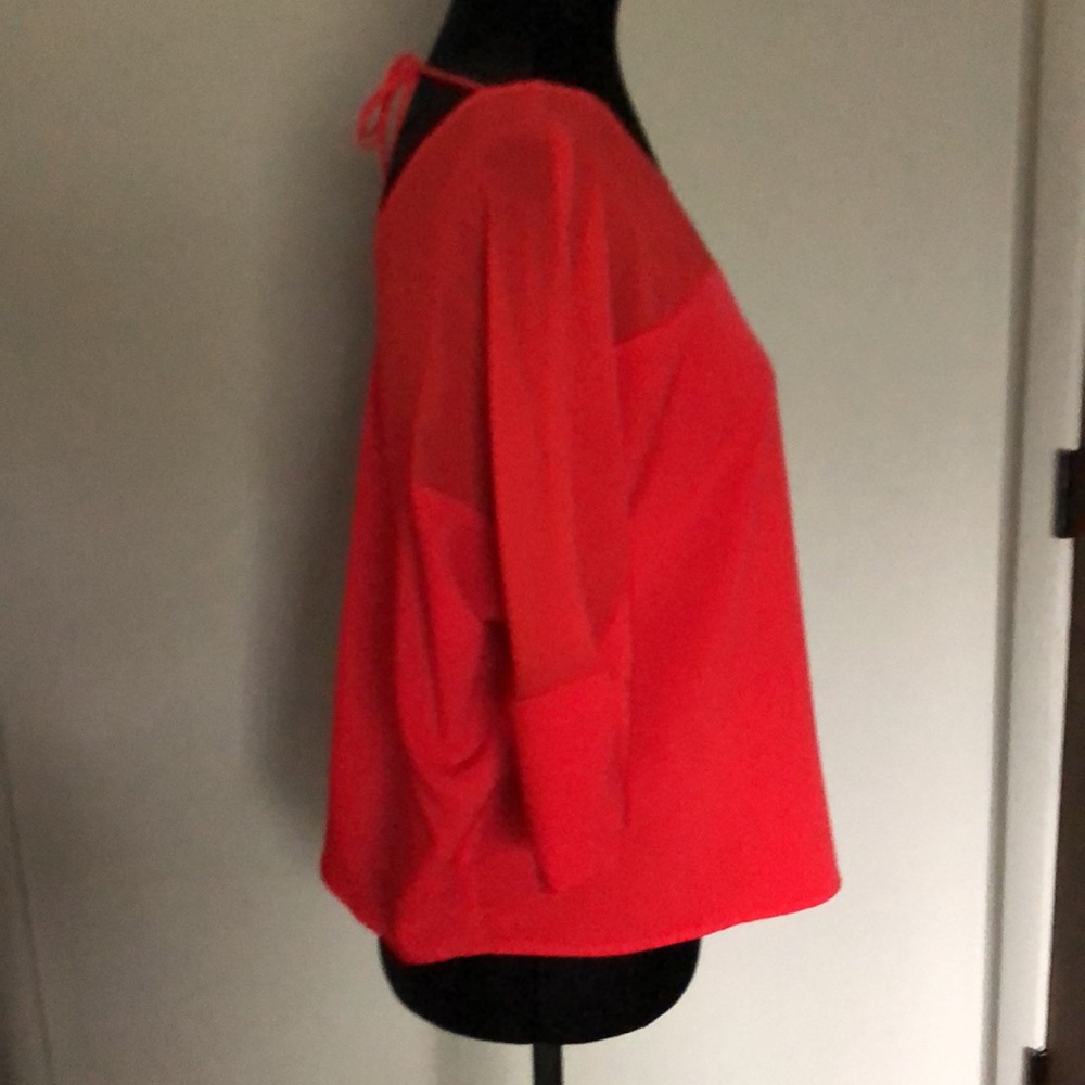 Red top - Picture 2 of 3